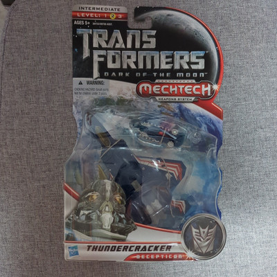 Transformers Dark of the Moon Thundercracker Mechtech Deluxe Action Figure NEW