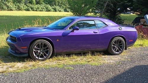2023 Dodge Challenger - Picture 5 of 9