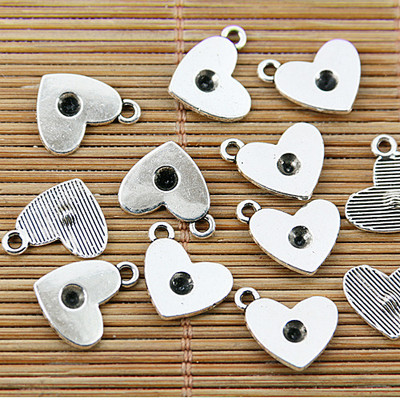 32pcs tibetan silver plated nice  heart pendant charms EF1718