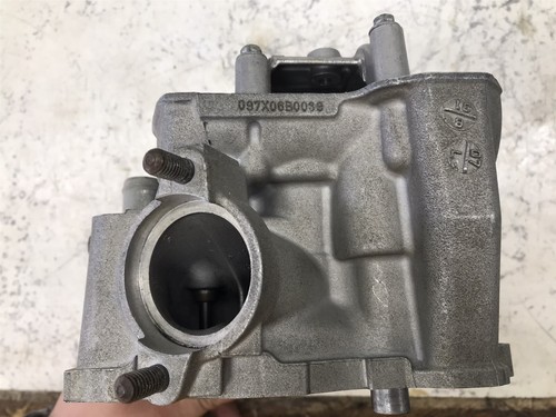 08-12 Suzuki RMZ 450 RMZ450 Engine cylinder head - Picture 7 of 23