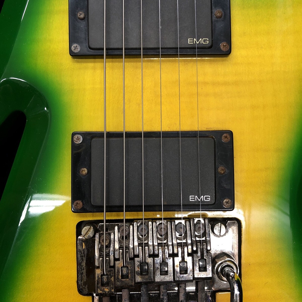 Dean Dime Razorback RZR255 7 String Electric Guitar - Yellow Dean Dime Razorback RZR255 7 String Electric Guitar - Yellow