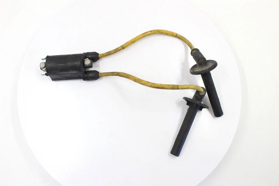 Honda Magna 750 1997 OEM bobina de encendido delantera bujía Foto 2 de 4