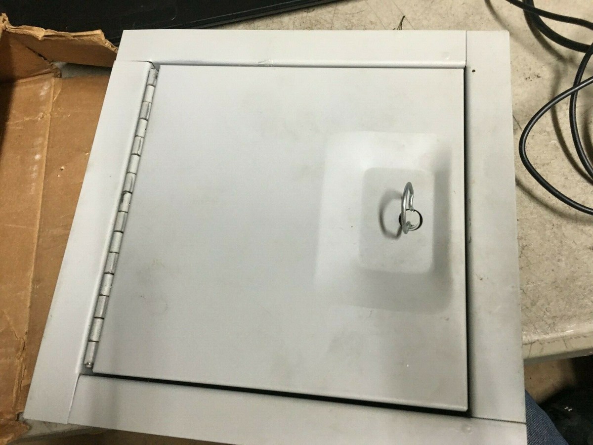 user_8d85b756　様　お伺い家具 Warnock Hersey Access Frame And Fire Door Assembly WHI-012636