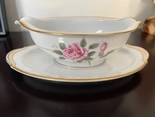 Noritake Gravy Boat With Attached Underplate Roses and Gold Trim #5234