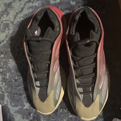 Size 10.5 - adidas Yeezy 700 V3 Fade Carbon