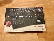 Native Instruments Traktor Kontrol S4 MK1 4 Channel DJ Controller 0001