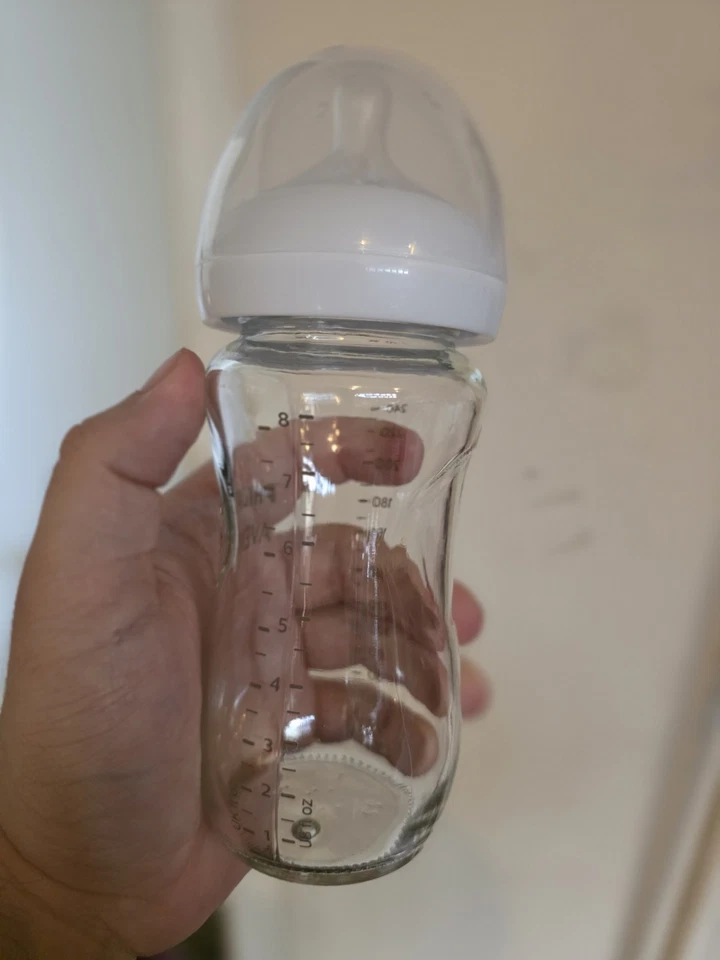 Бутылки из натурального стекла Phillips Avent 8 унций упаковка 4 шт. 1 м+ против колик - Изображение 3 из 3