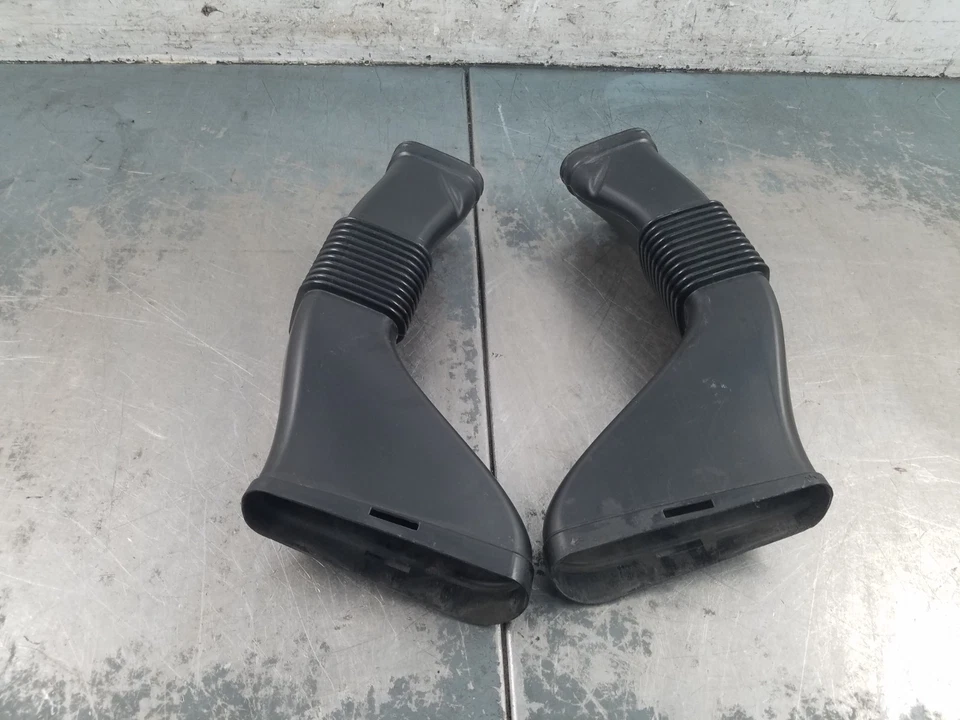 2008 Mercedes Benz AMG C 63 воздуховоды #9566 K2 - Изображение 3 из 4