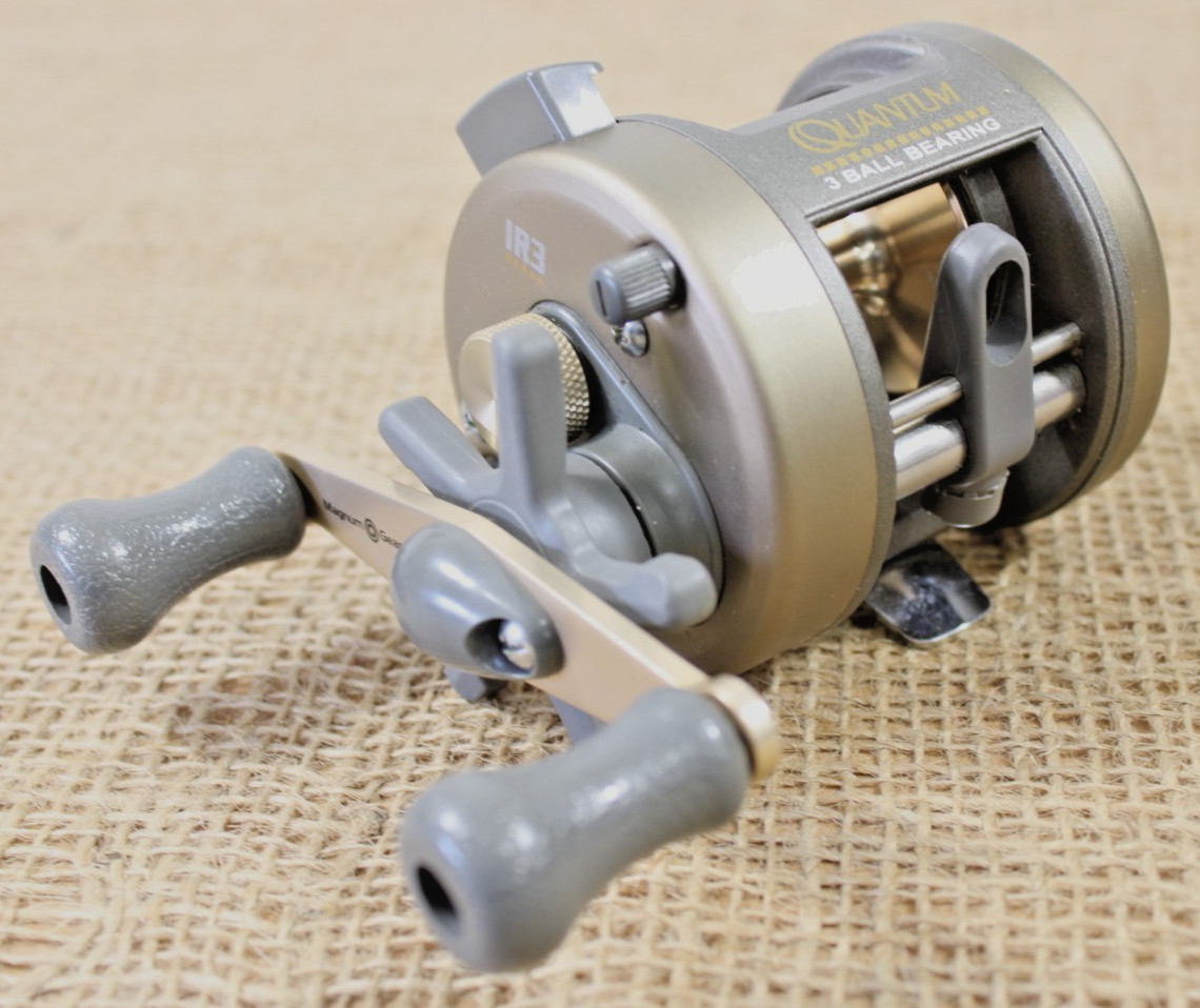 Quantum Iron IR3 Level Wind Baitcasting Fishing Reel Round Metal Japan Tackle EX