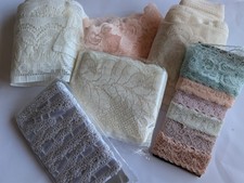 LACE JOB LOT 14# Assorted lace unmeasured pieces