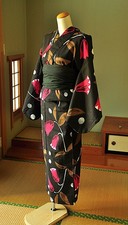 Japanese Kimono Yukata Cotton Black Arabesque floral/Circle Pattern