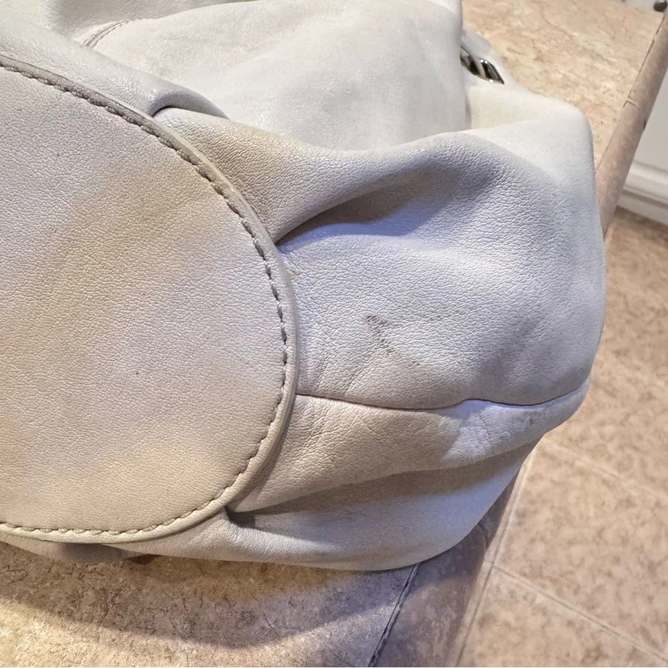 Bolso de Hombro Cole Haan Off White Bucket Cuero Elegante Diseñador Foto 4 de 4