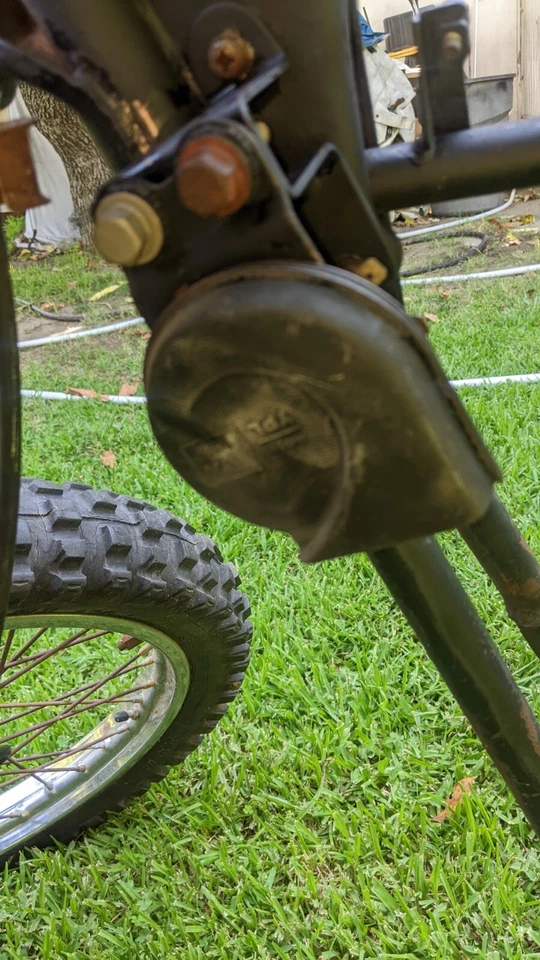 Cuadro de bicicleta Suzuki Ts400 Apache 1975 sin basculante Foto 3 de 4