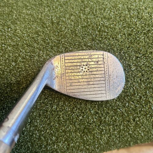 Spalding Brothers Symetric 19 Iron Niblic RH Hickory Shaft Leather Grip Clean+! - Picture 3 of 10