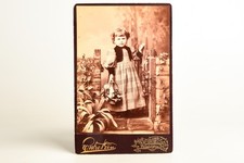 1890s Cabinet Card 4 x6 '' Photo - Young Lady with Studio Props Flowers V28