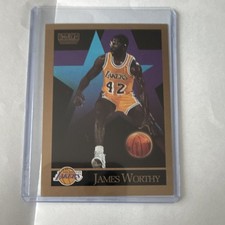 SkyBox 1990-91 James Worthy #143 Los Angeles Lakers NBA Basketball Card