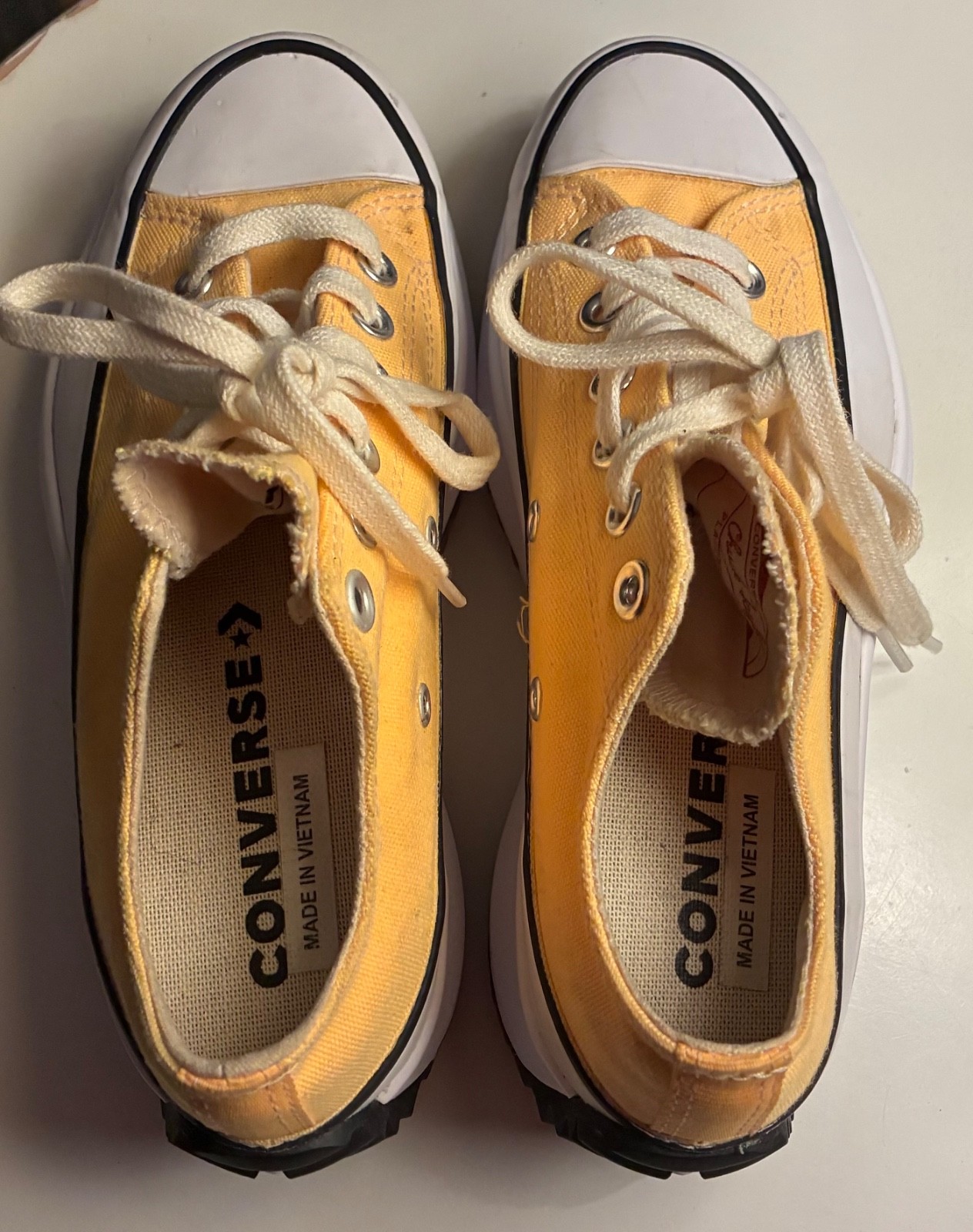 Converse Chuck Taylor Run Star Hike Low Citron Pulse Yellow Size 6 Sneakers Shoe thumbnail 4