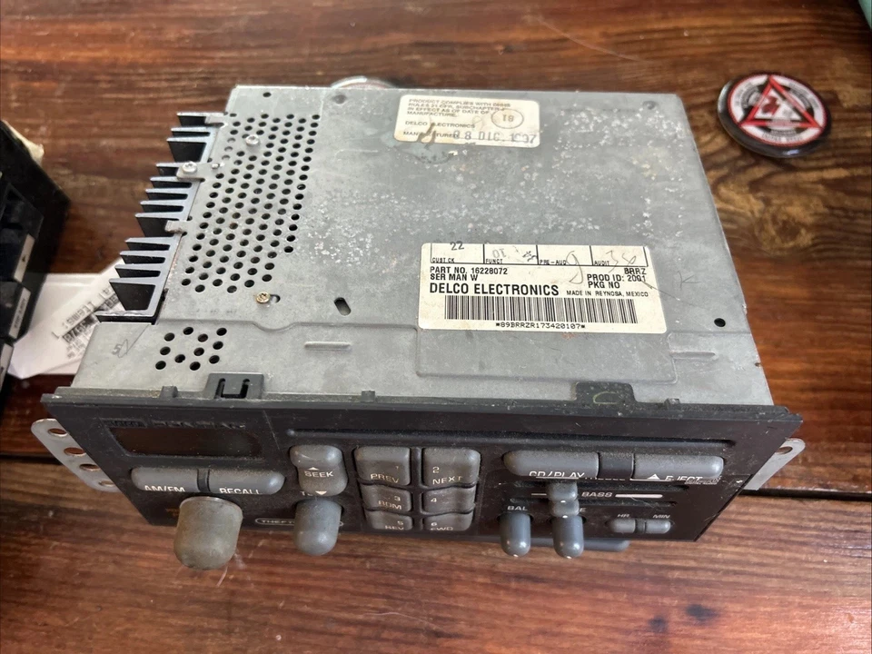 Receptor de radio CD 96-03 Pontiac Bonneville Grand Am Firebird AM FM Delco Foto 4 de 4
