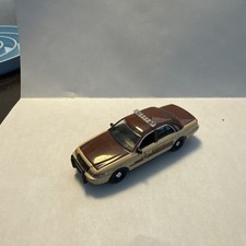 Hot Pursuit Vanderburgh County Sheriff 2008 Ford Crown Victoria 1/64 Diecast