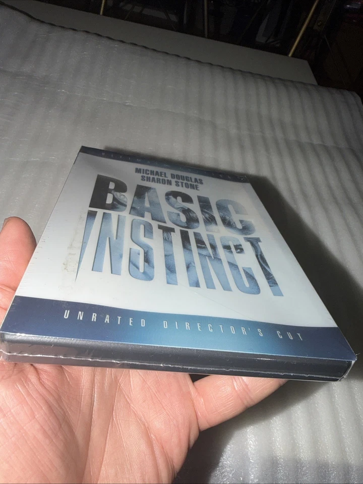 NEW Basic Instinct DVD Unrated Director's Cut Ultimate Edition Sharon Stone - Image 4 of 4