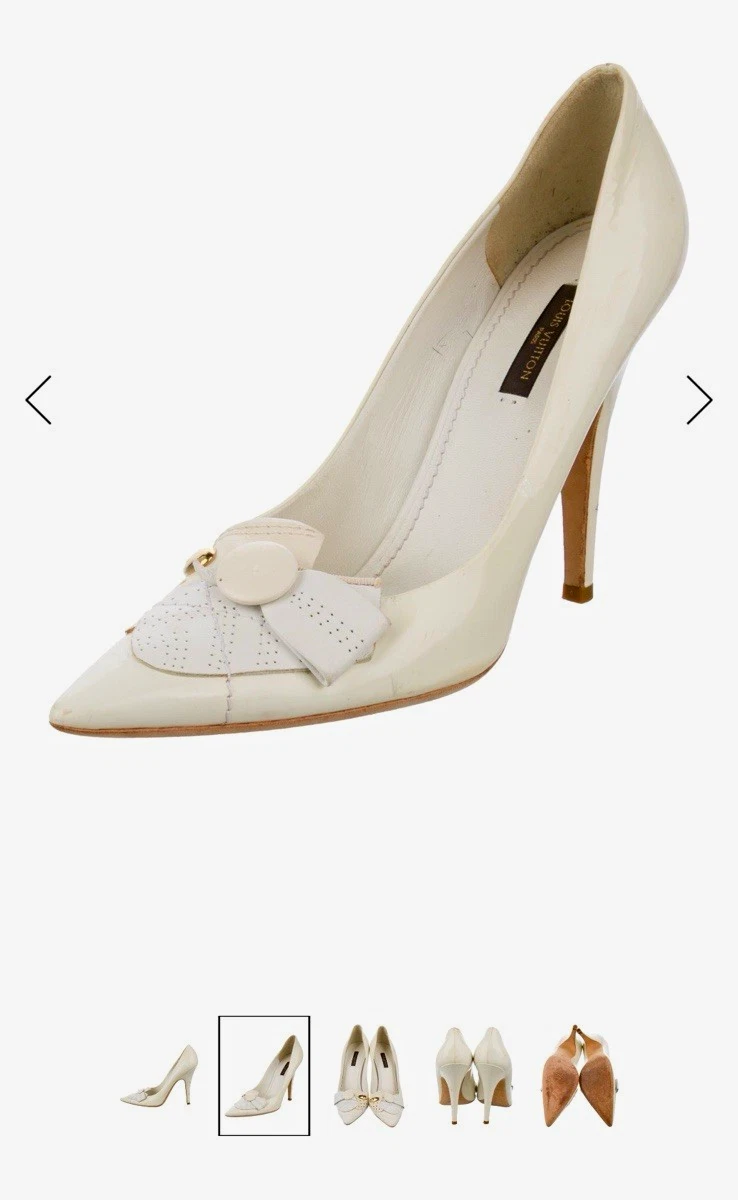 Louis Vuitton ホワイト エンボス　ピンヒール Louis Vuitton ホワイト エンボス ピンヒール Louis Vuitton White
