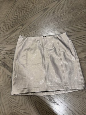 Hem & Thread Women s Skirt | Metallic Gold | Size Medium | 100% PU Leather