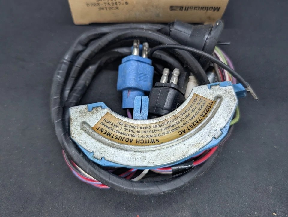 NOS 69-73 MERCURY COUGAR MUSTANG CON INTERRUPTOR DE SEGURIDAD NEUTRO TRANSMISIÓN AUTOMÁTICA Foto 4 de 4