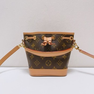 Louis Vuitton Pre-Owned Authentic Crossbody Bag Monogram Free Tracked Shipping