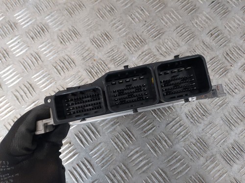 Calculateur Moteur BOSCH - PEUGEOT 207 1.6L HDI 90CH - Référence : 9677013180 - Picture 3 of 5