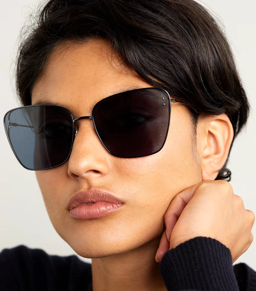 NOVO ÓCULOS DE SOL CHRISTIAN DIOR MissDior B2U H4B0 LENTE PRETA/AZUL AUTÊNTICO 63-17 - Imagem 2 de 4