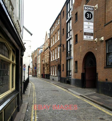 FOTO HIGH STREET IN HULL'S OLD TOWN 2008 - Bild 1 von 1