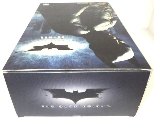 ACTION FIGURE HOT TOYS MMS71 - BATMAN THE DARK KNIGHT - 1/6 - Foto 4 di 16