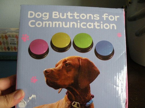Dog Buttons for communication record command need 4 AAA batteries have 4 Unused