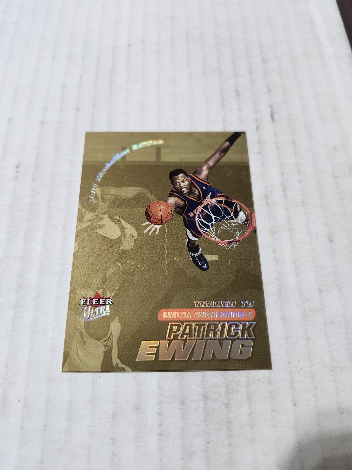 2000-01 Fleer Ultra Gold Medallion Patrick Ewing # 1926