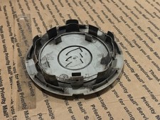 9594285 2004-2005 Buick Century Regal Oem Plastic Center Cap 1