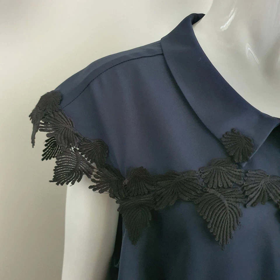 Modcloth Blue Blouse Top Size 2XL Black Lace Accent  - Image 3 of 4