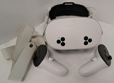 META QUEST 3 W/ ATTCHED BATTERY PACK IN GOOD CONDITION AS PICTURED T (P10022587)