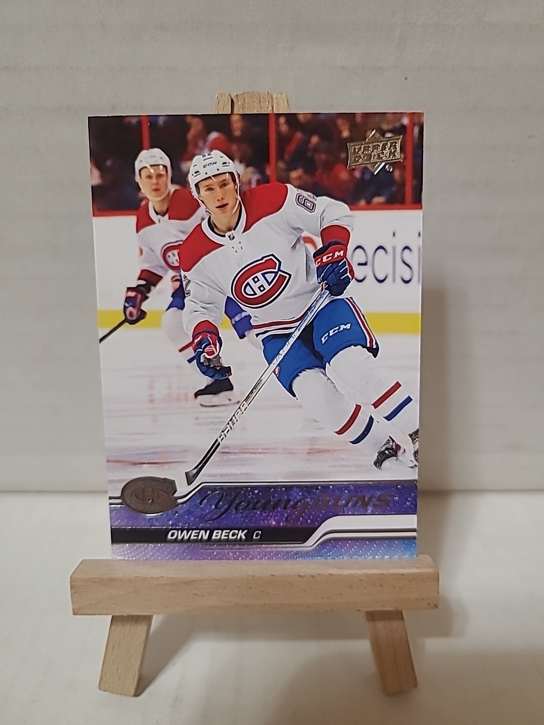 2023-24 Upper Deck Series 1 - Young Guns Owen Beck #214 (RC)