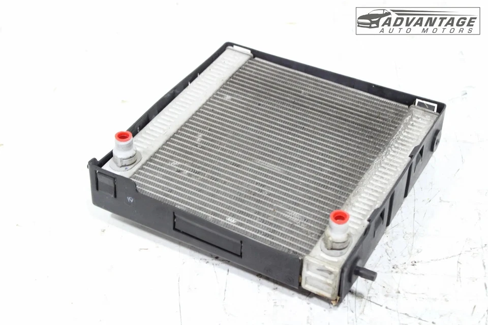 BMW 750I XDRIVE G12 2016-2022 motor refrigerante refrigeración radiador auxiliar OEM Foto 2 de 4