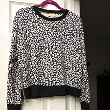 Michael Kors Michael Michael Kors Women s Leopard Print Crewneck Sweatshirt M