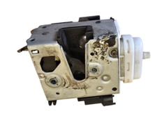 Audi A4 B5 8D Türschloss Schloss Verriegelung mit ZV Vorne Rechts 8D1837016E