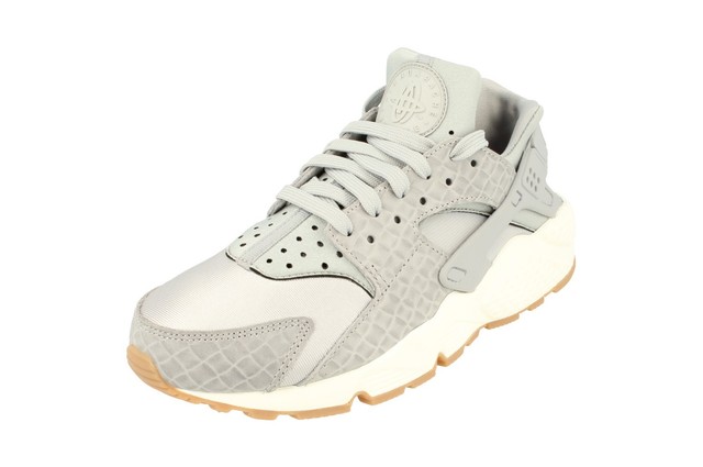 nike wmns air huarache run prm