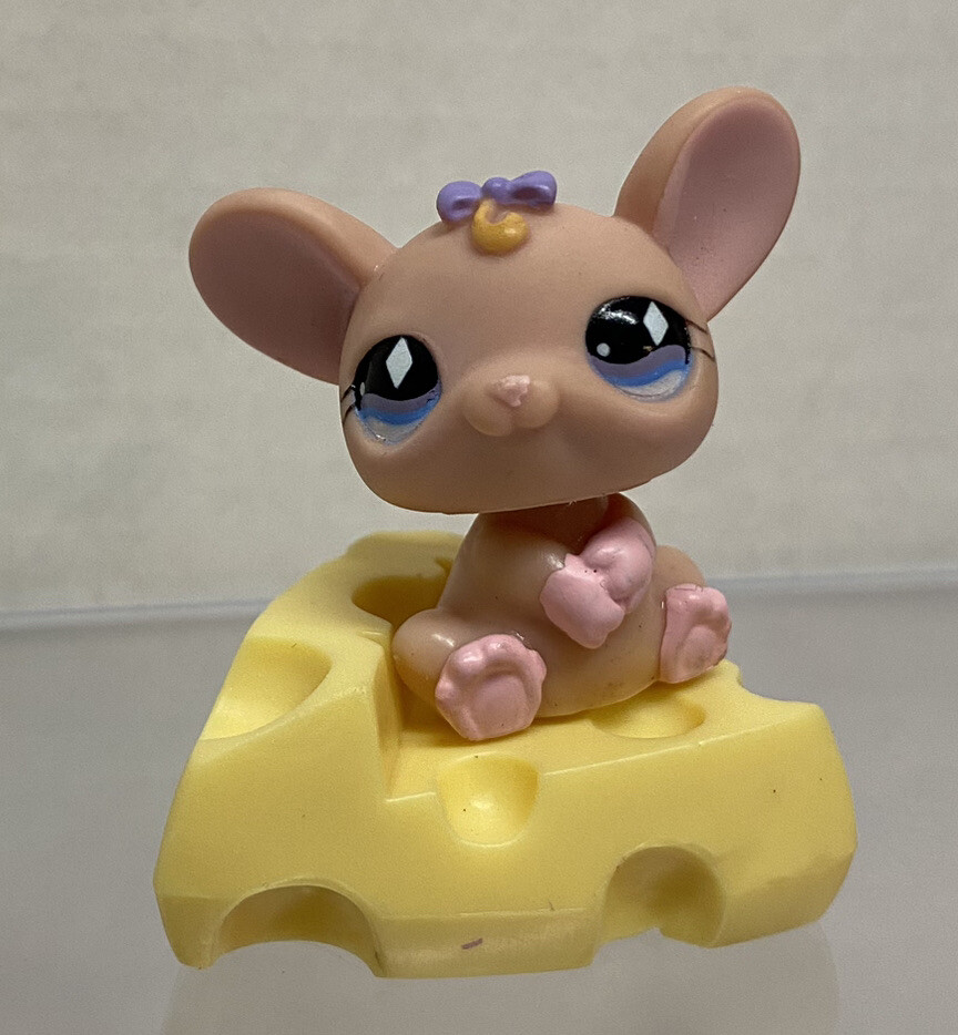 Littlest Pet Shop MOUSE RAT #746 & CHEESE Stand Hasbro Diamond