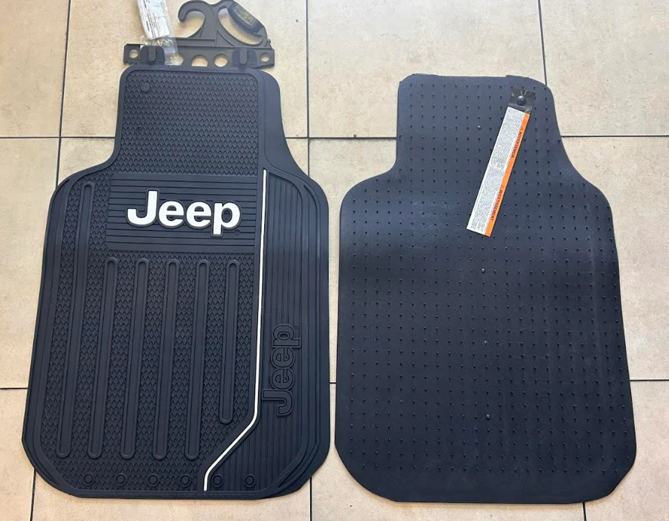 Alfombrillas de goma de alta resistencia delanteras negras para todo tipo de clima Jeep Elite 2 piezas con licencia Foto 2 de 4