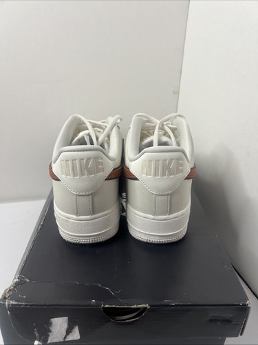 Taglia 8,5 - Nike Air Force 1 basket in pelle con - Foto 4 di 8
