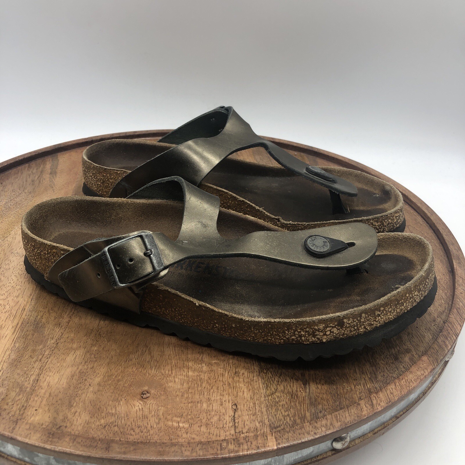 Birkenstock Gizeh Womens Size 8 EU 39 Thong T Strap Sandals Bronze Metallic  | eBay