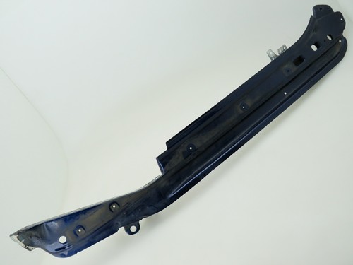 Halter Träger Aufnahme Kotflügel rechts Blech 7L6805716  VW Touareg 7L6