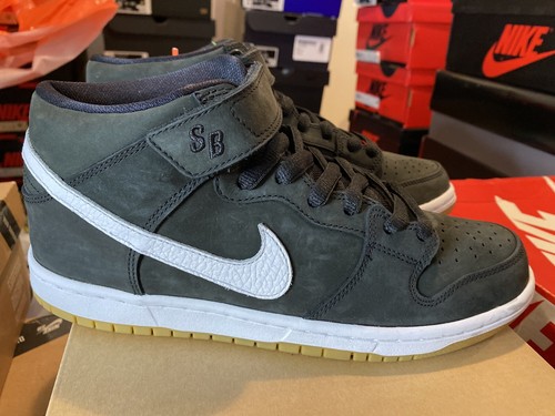 sb dunk iso