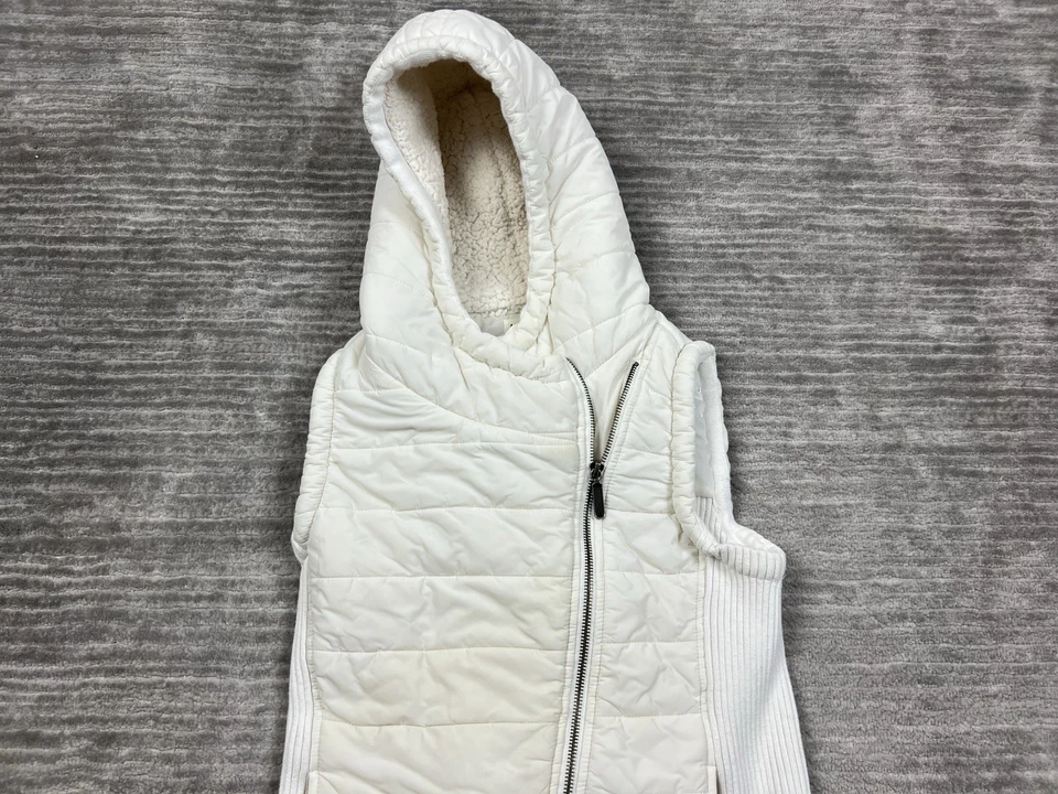 Colete Suéter Feminino Artisan NY Pequeno Branco com Capuz Zíper Completo Casual - Imagem 2 de 4
