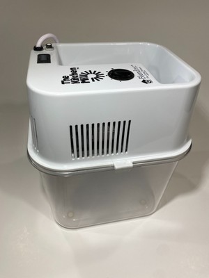 Blendtec Kitchen Mill Model 91 Grain Grinder – Working, Some Flaws - Main Image